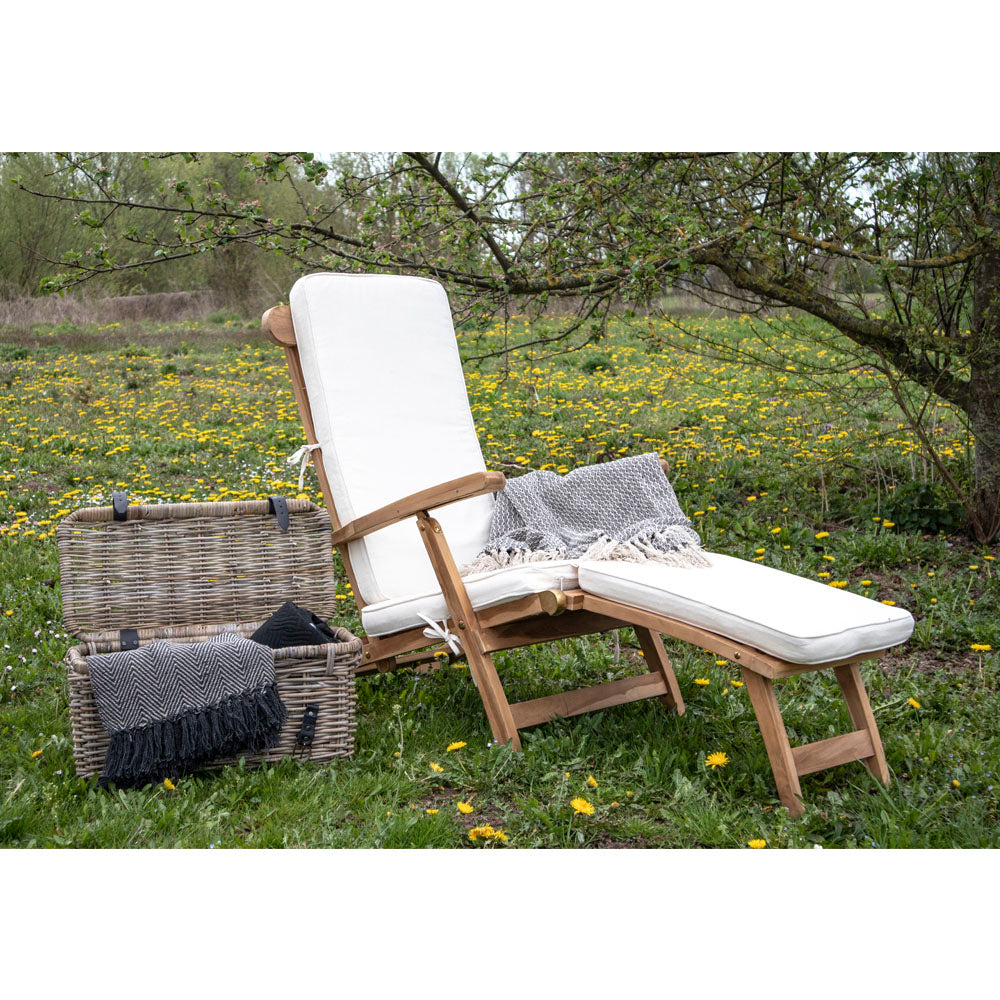 Arrecife Cushion Deck Chair